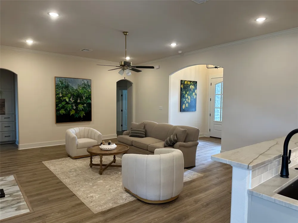 1033 Queen Elizabeth Drive Waco, TX 76657