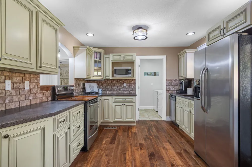 8851 Ra Griffith Highway Whitwell, TN 37397