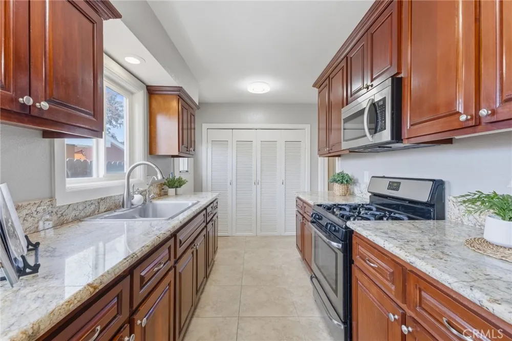224 S Mills Claremont, CA 91711