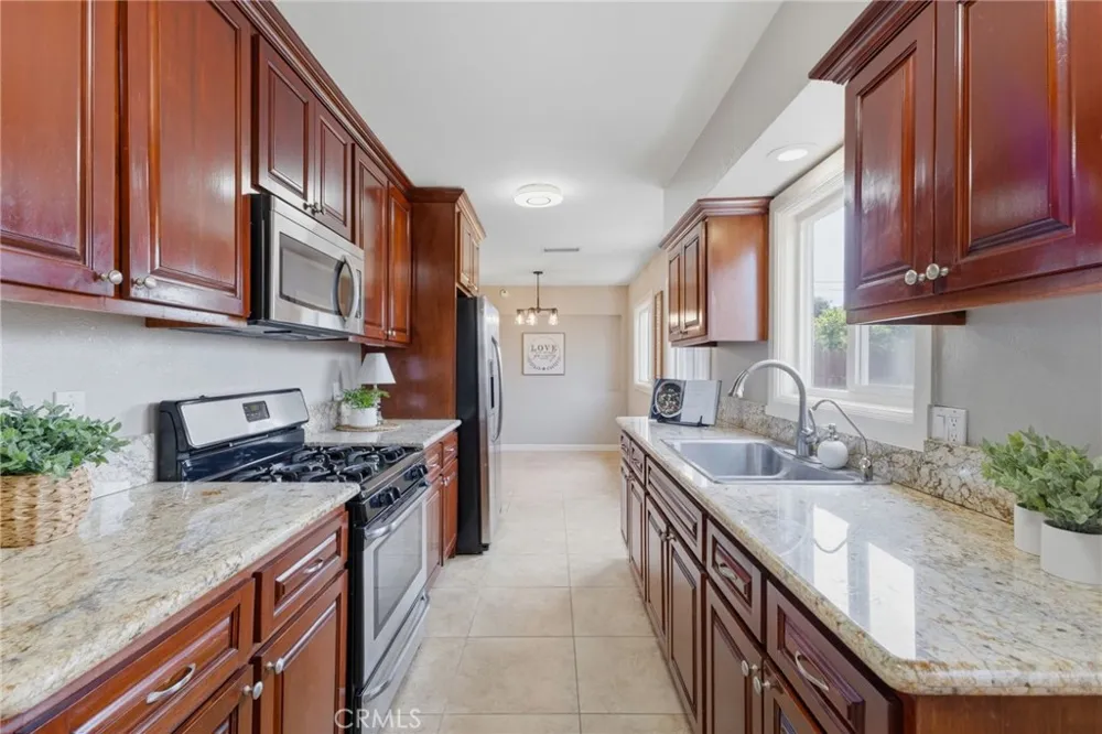 224 S Mills Claremont, CA 91711