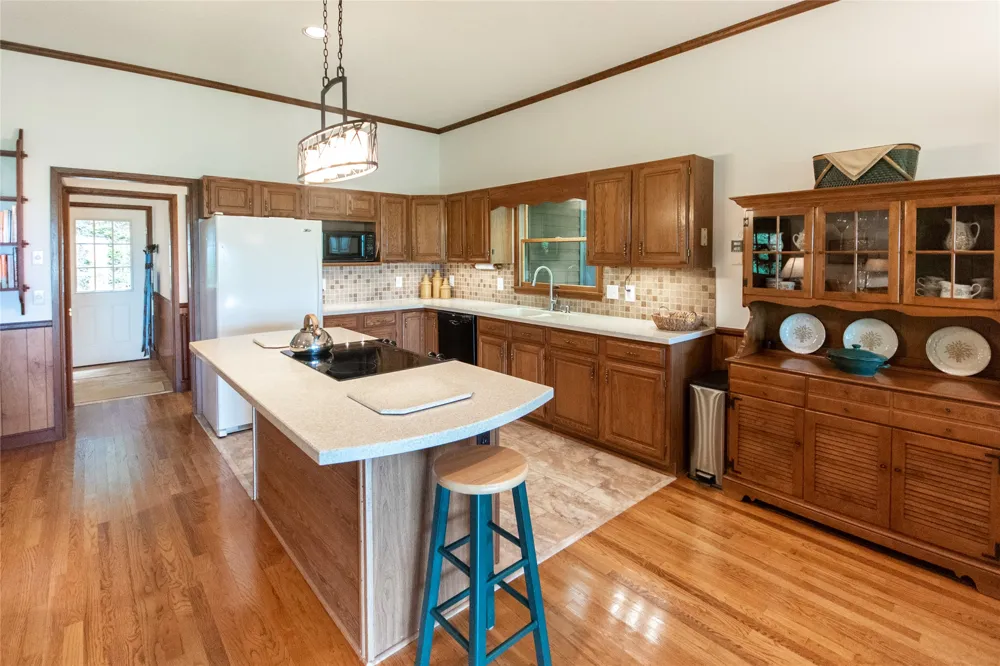 1424 Dowdle Mountain Road Franklin, NC 28734