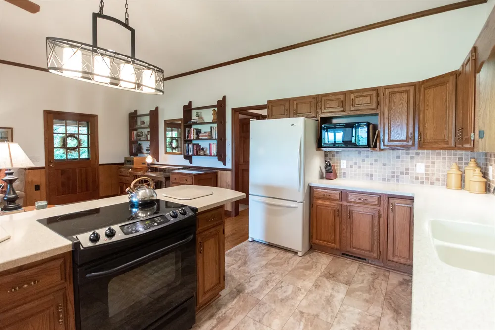 1424 Dowdle Mountain Road Franklin, NC 28734