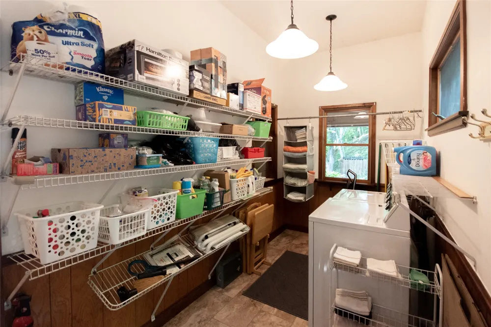 1424 Dowdle Mountain Road Franklin, NC 28734