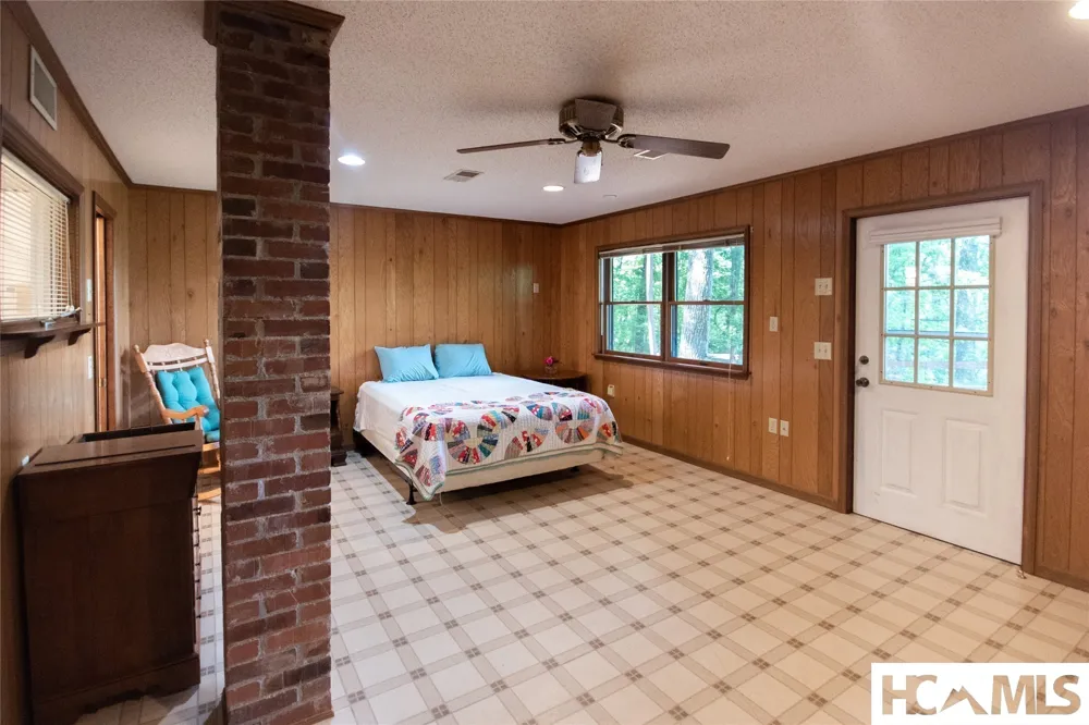 1424 Dowdle Mountain Road Franklin, NC 28734