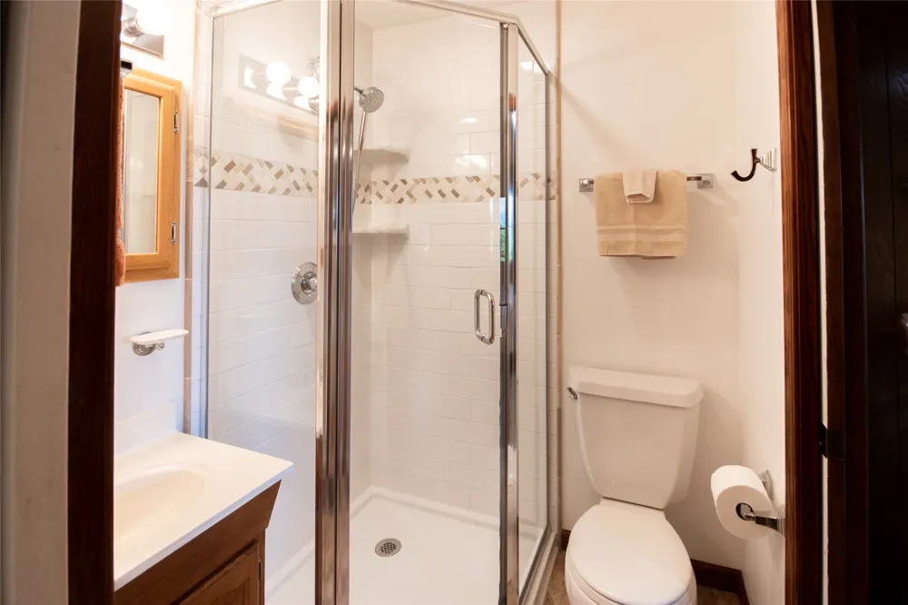 1424 Dowdle Mountain Road Franklin, NC 28734