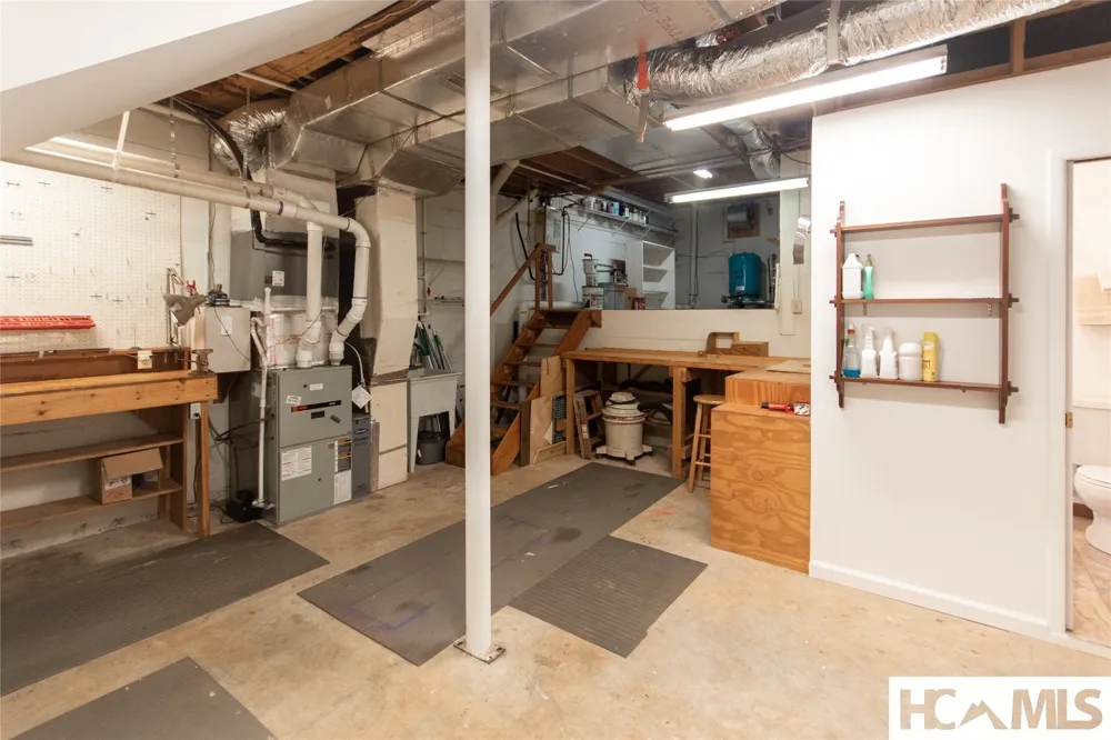 1424 Dowdle Mountain Road Franklin, NC 28734