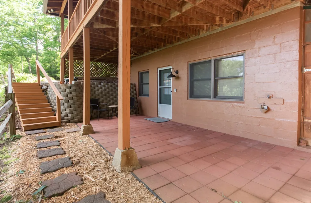 1424 Dowdle Mountain Road Franklin, NC 28734