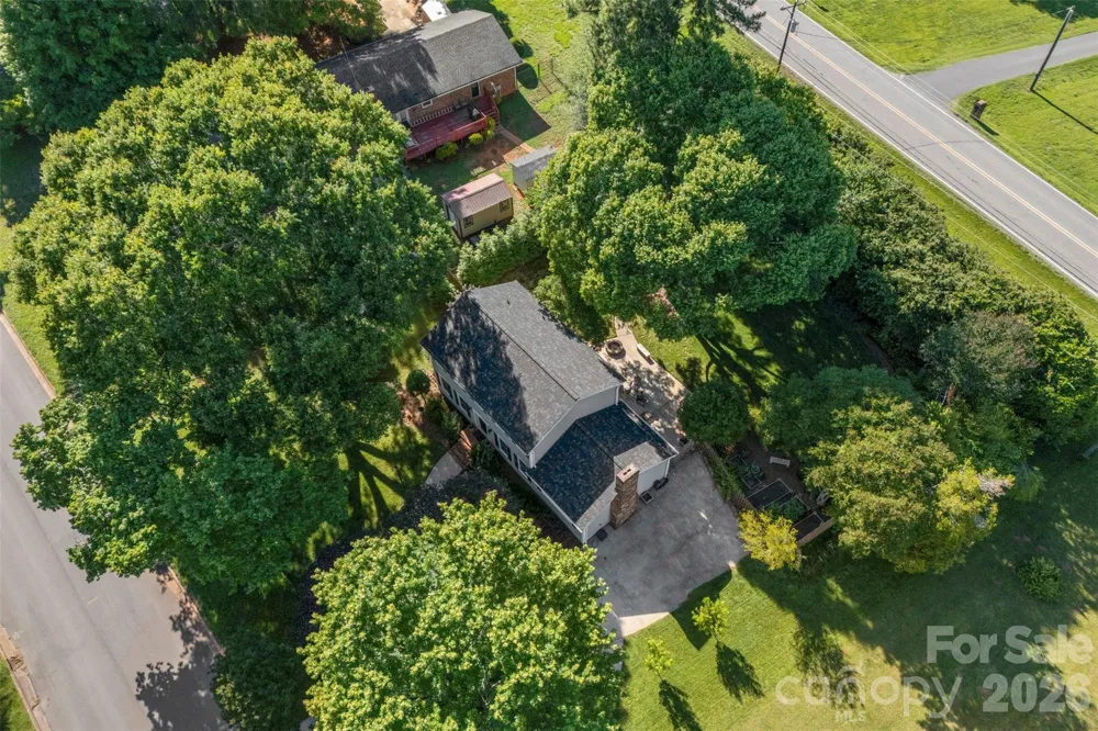 2106 Kings Drive Gastonia, NC 28056