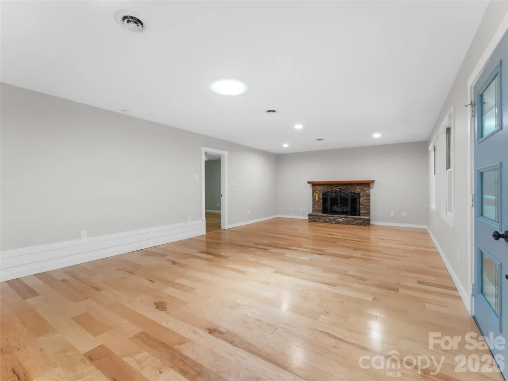 90 Cheestoonaya Way Brevard, NC 28712