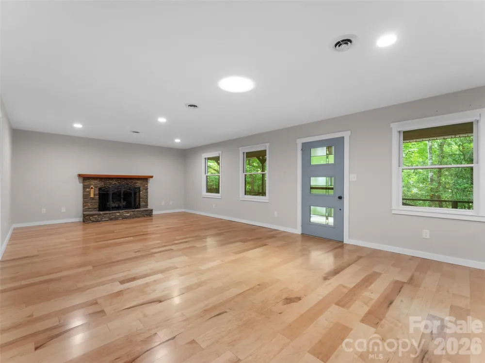 90 Cheestoonaya Way Brevard, NC 28712