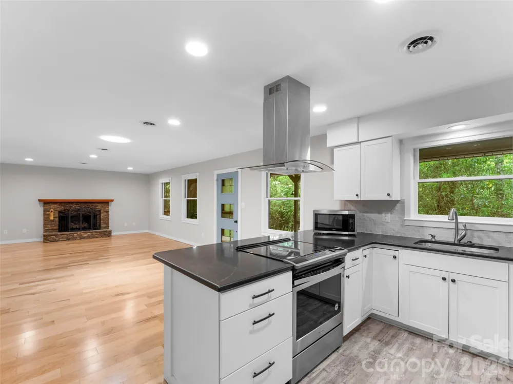 90 Cheestoonaya Way Brevard, NC 28712
