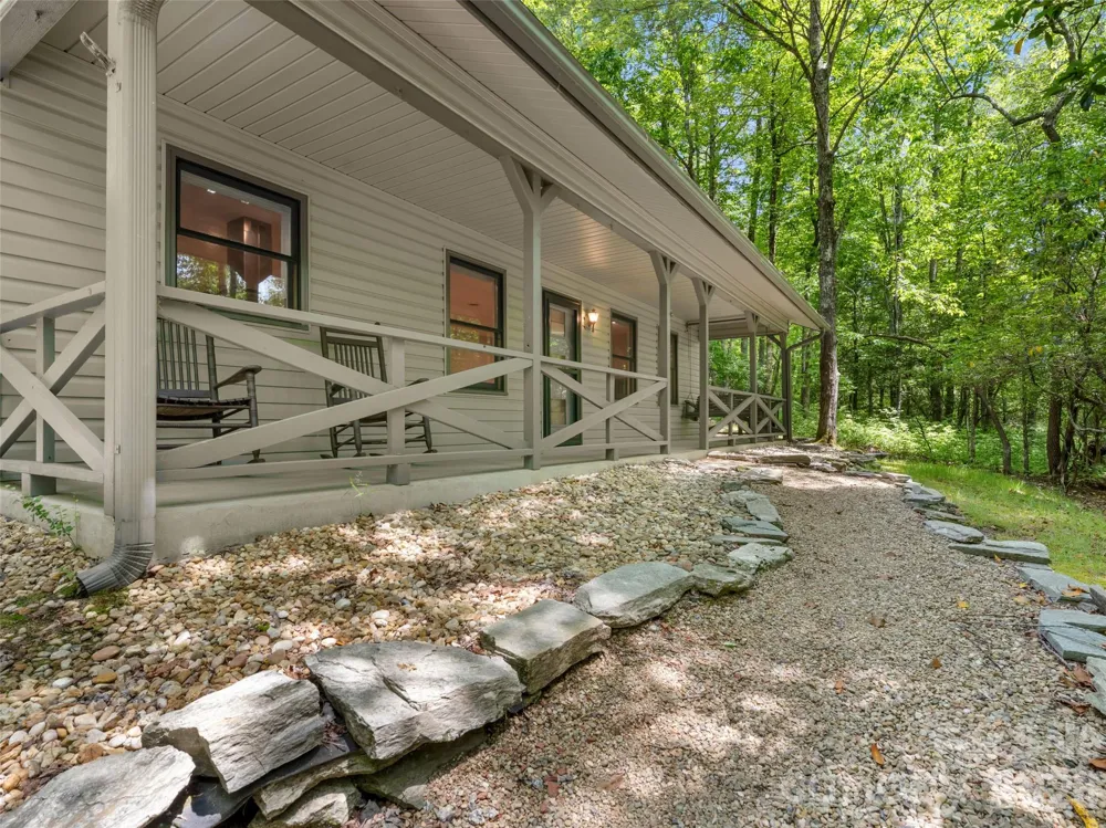 90 Cheestoonaya Way Brevard, NC 28712