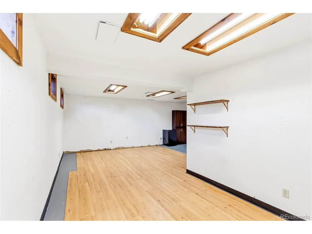 1684 E Dry Creek Place Centennial, CO 80122