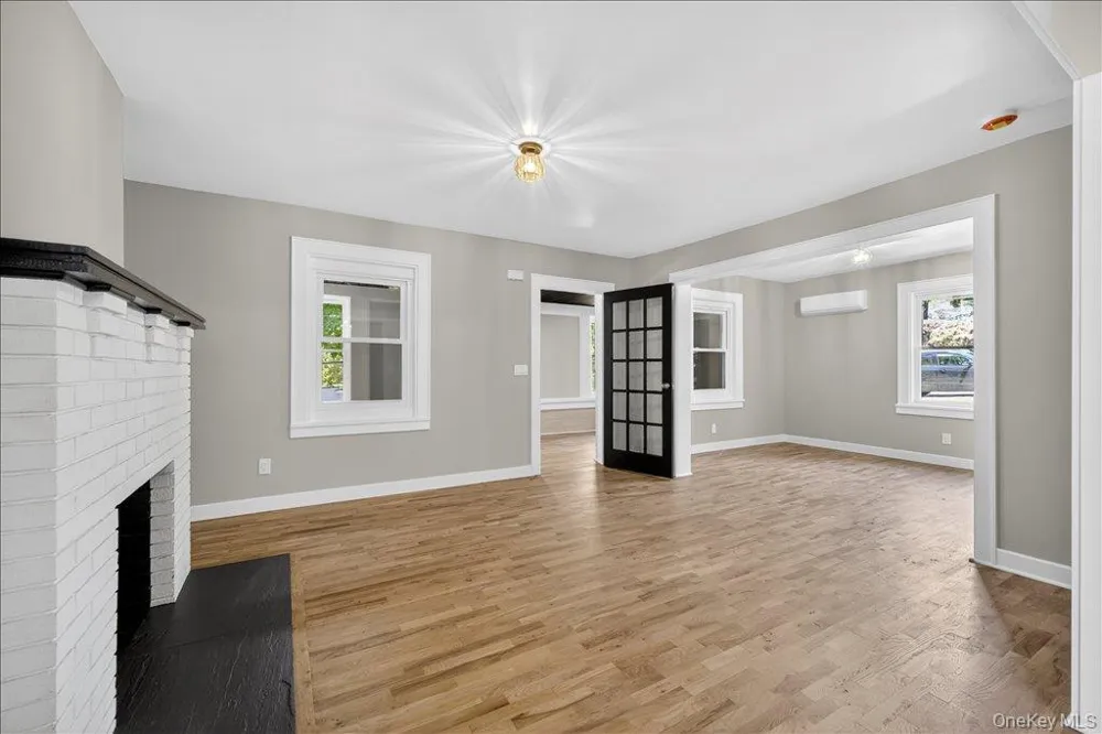 584 Shore Drive New Windsor, NY 12553