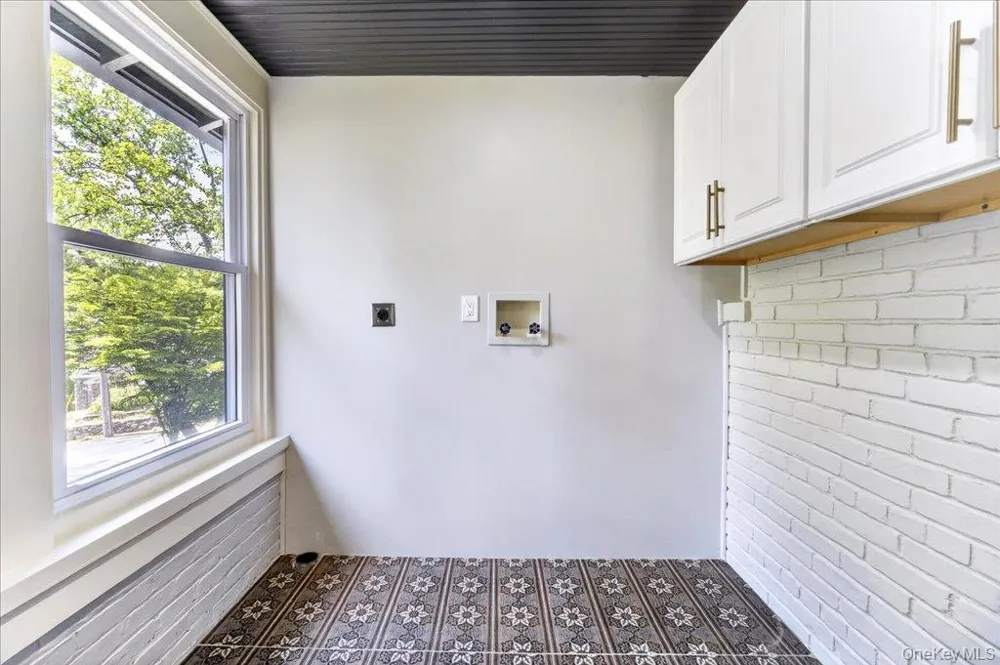 584 Shore Drive New Windsor, NY 12553