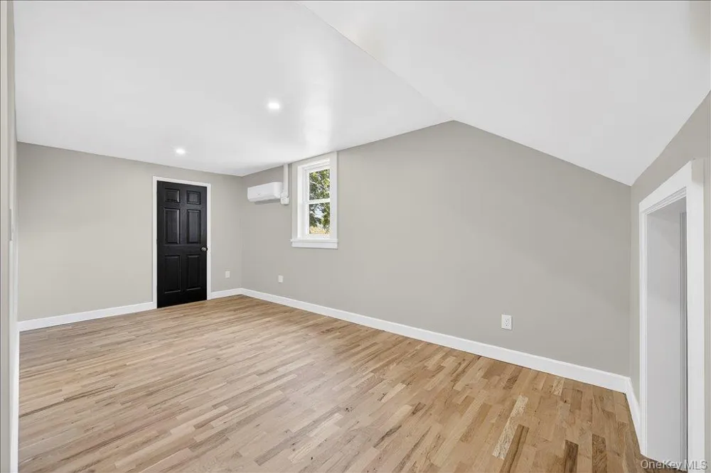 584 Shore Drive New Windsor, NY 12553