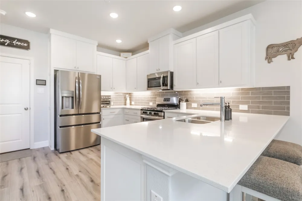 413 Parkside Drive Argyle, TX 76226