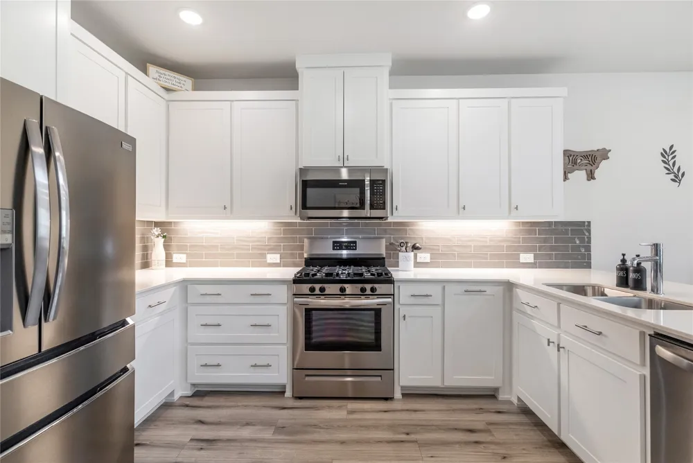 413 Parkside Drive Argyle, TX 76226