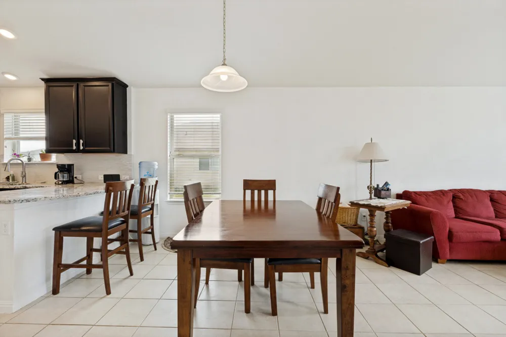 1618 Woodlands Drive Kyle, TX 78640
