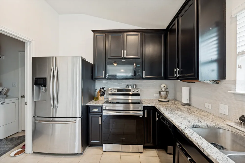 1618 Woodlands Drive Kyle, TX 78640