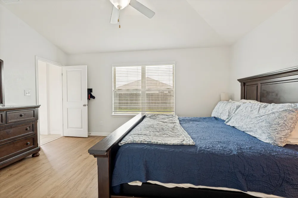1618 Woodlands Drive Kyle, TX 78640