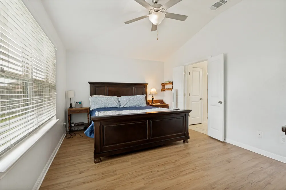 1618 Woodlands Drive Kyle, TX 78640