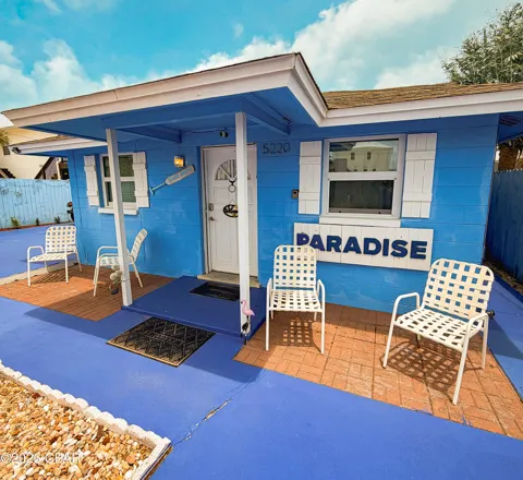 5220 Beach Drive