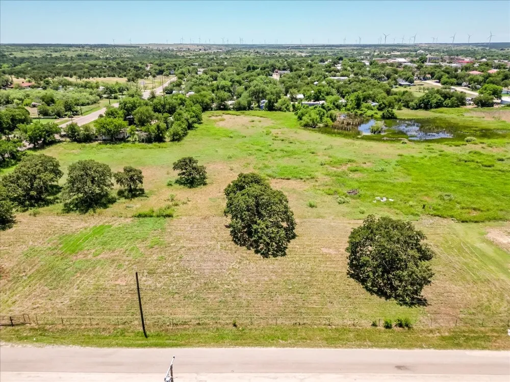 Oakwood Avenue Jacksboro, TX 76458