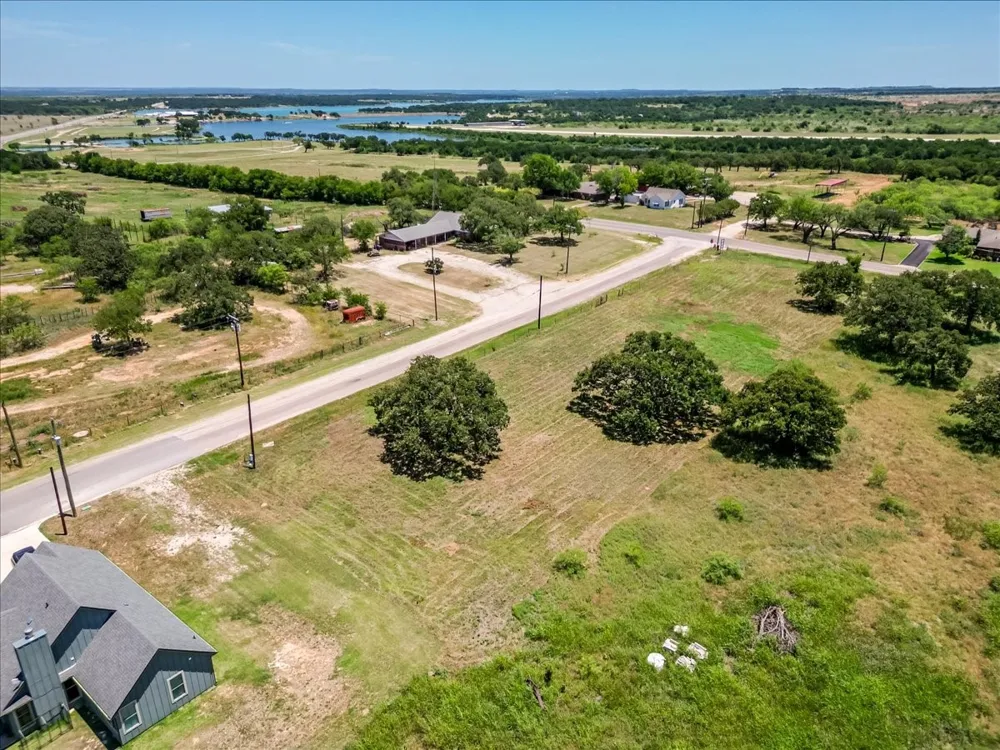 Oakwood Avenue Jacksboro, TX 76458