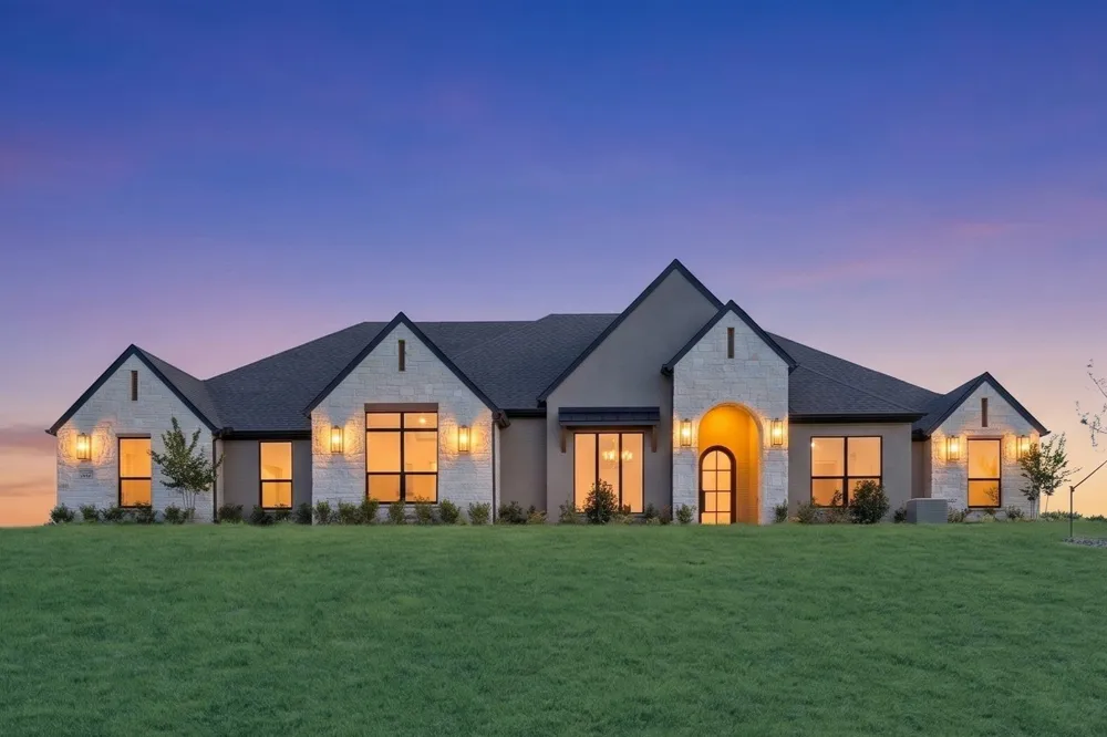 2212 Cotton Tail Way Cresson, TX 76035