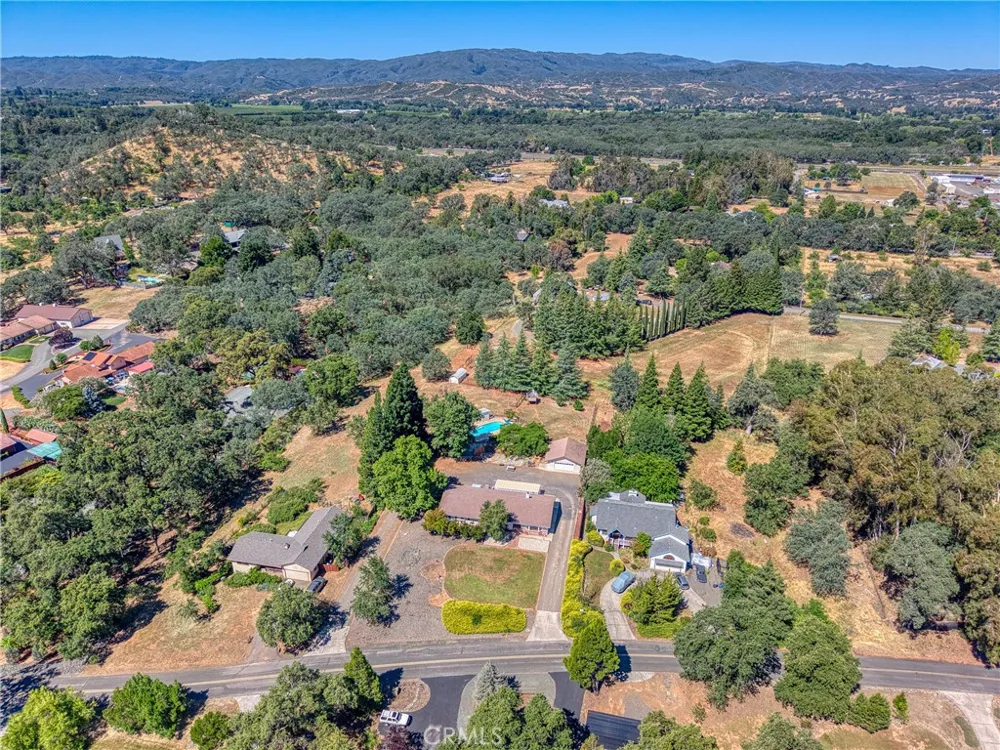 3223 Compton Avenue Lakeport, CA 95453