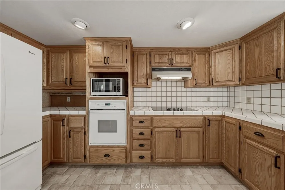 3223 Compton Avenue Lakeport, CA 95453
