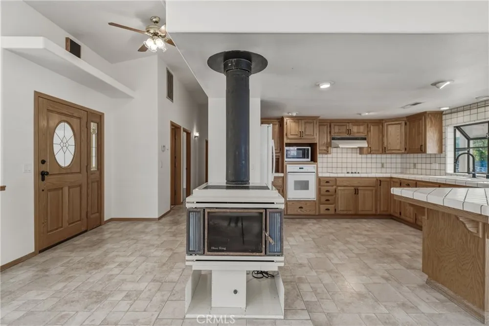 3223 Compton Avenue Lakeport, CA 95453