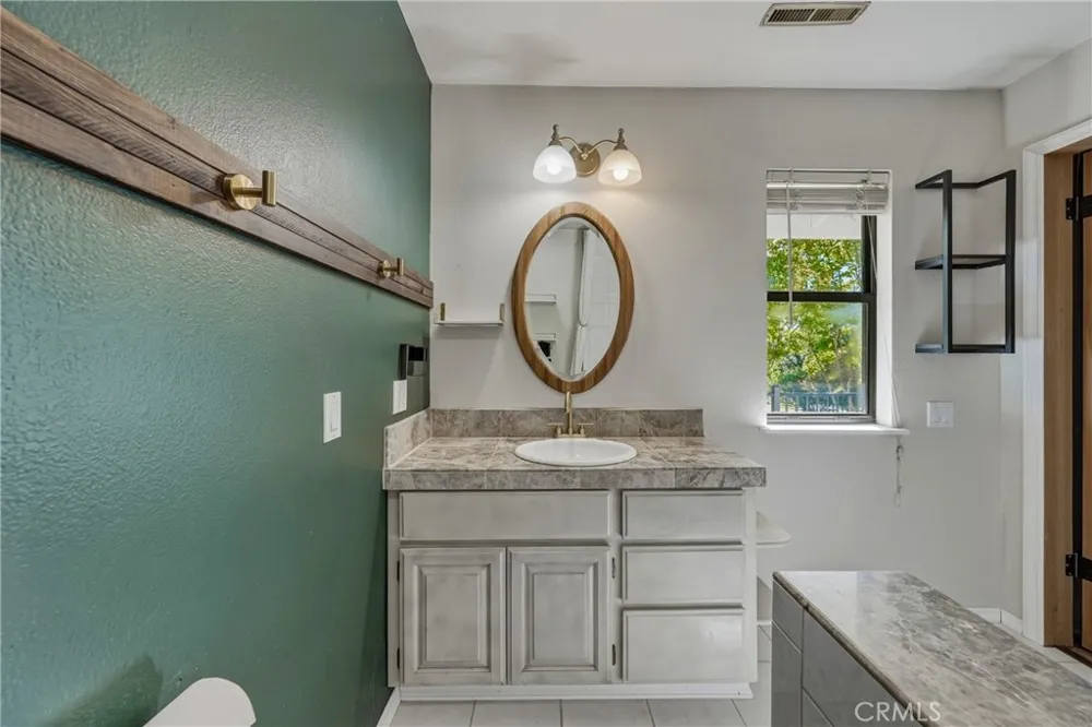 3223 Compton Avenue Lakeport, CA 95453