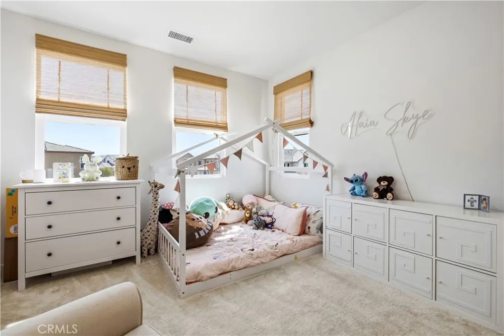 28631 Bloom Saugus, CA 91350