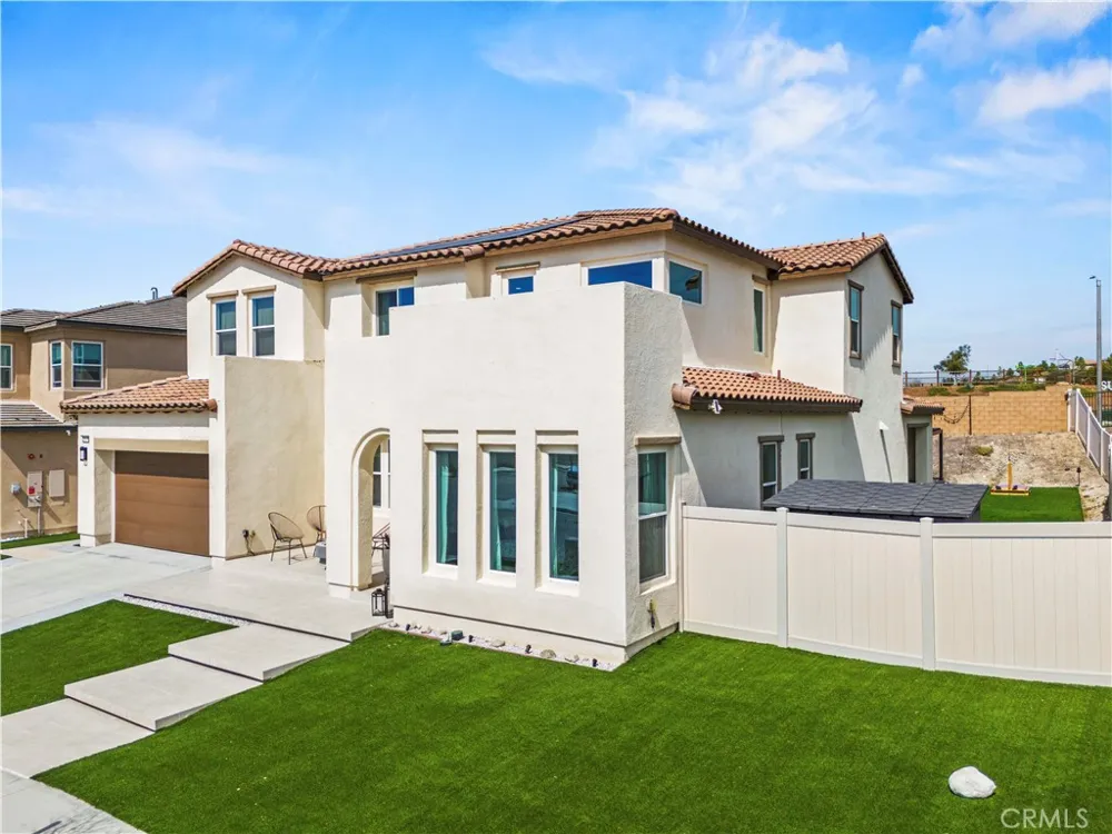 28631 Bloom Saugus, CA 91350