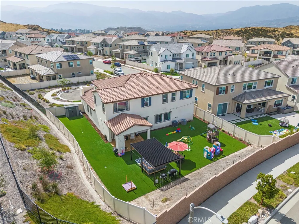 28631 Bloom Saugus, CA 91350