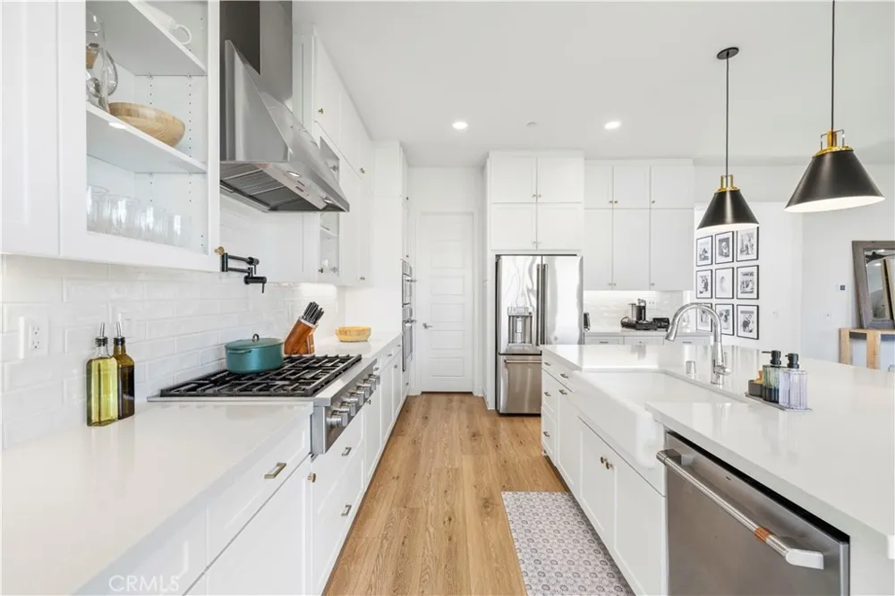 28631 Bloom Saugus, CA 91350