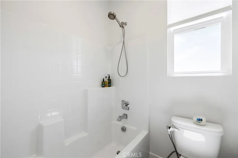 28631 Bloom Saugus, CA 91350