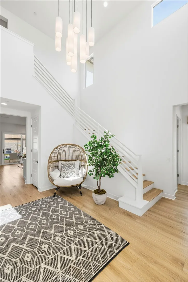 28631 Bloom Saugus, CA 91350