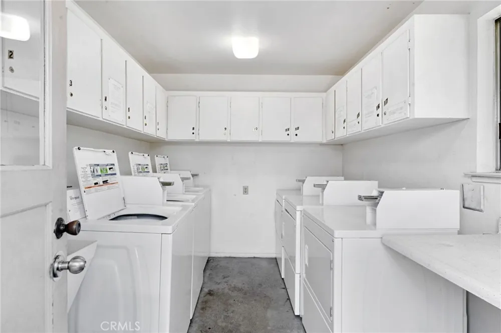 182 W Barstow Avenue #A Fresno, CA 93704
