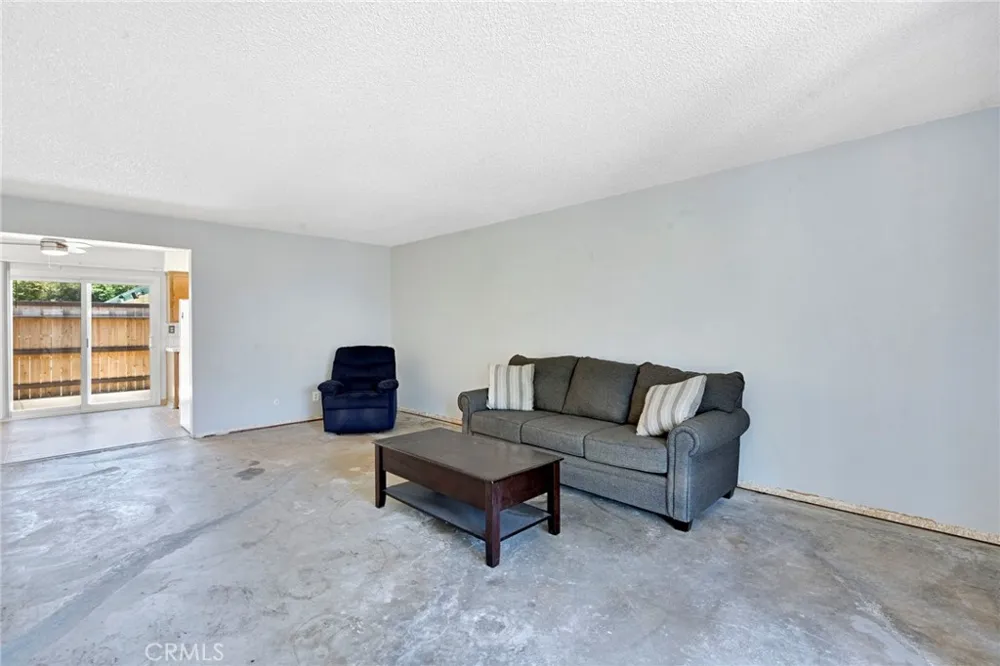 182 W Barstow Avenue #A Fresno, CA 93704