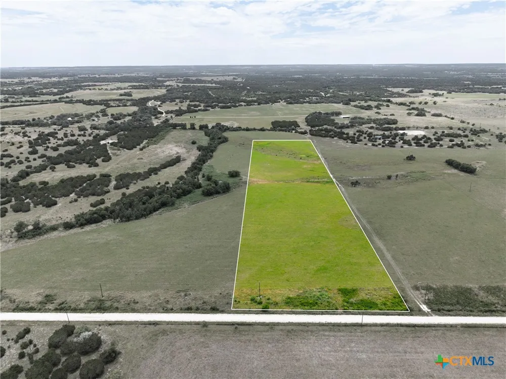 CR 425 Hamilton, TX 76531