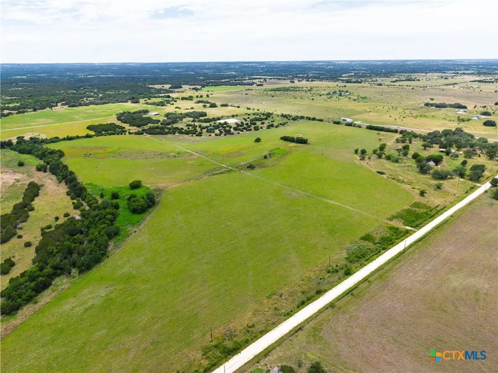 CR 425 Hamilton, TX 76531