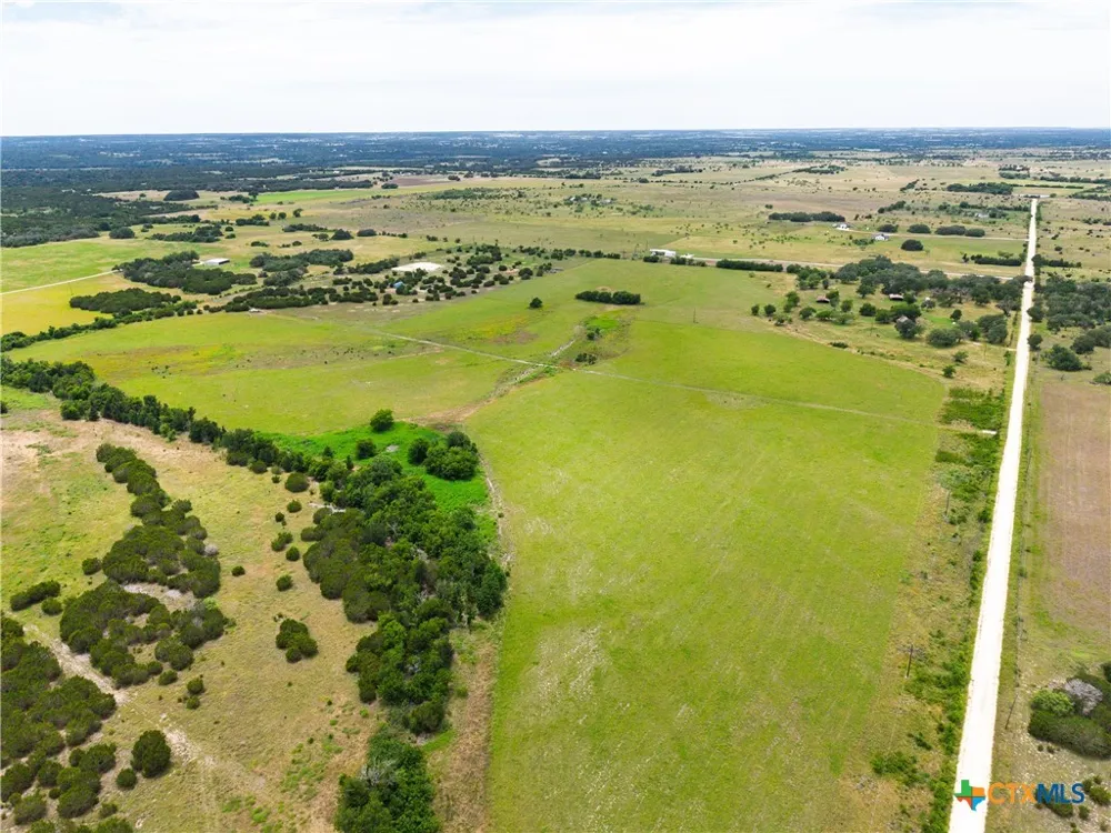 CR 425 Hamilton, TX 76531