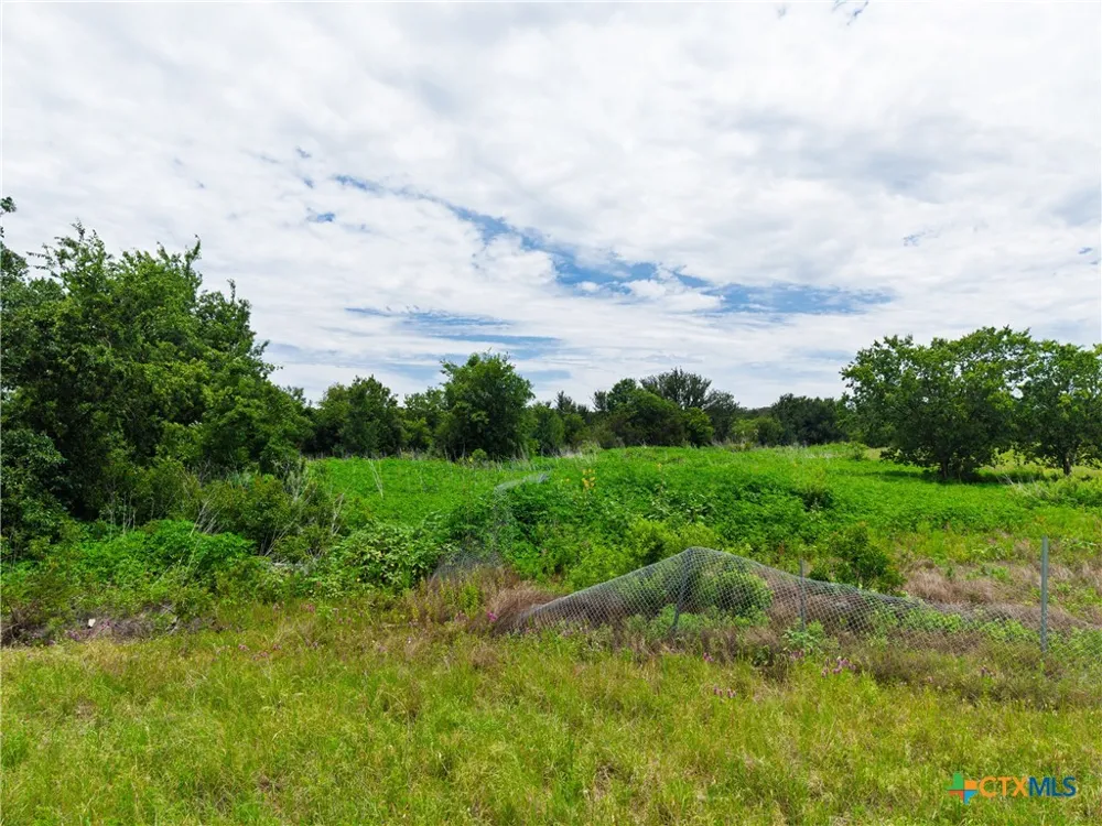 CR 425 Hamilton, TX 76531