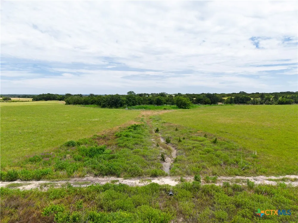CR 425 Hamilton, TX 76531