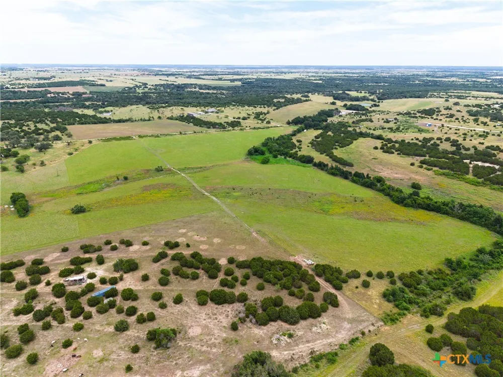 CR 425 Hamilton, TX 76531