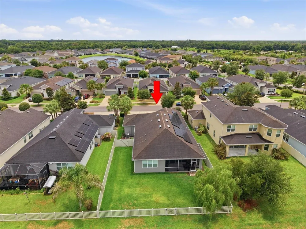 17735 BRIGHT WHEAT DRIVE Lithia, FL 33547