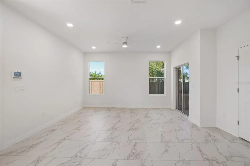 607 SILVER STREAM COURT Brandon, FL 33511